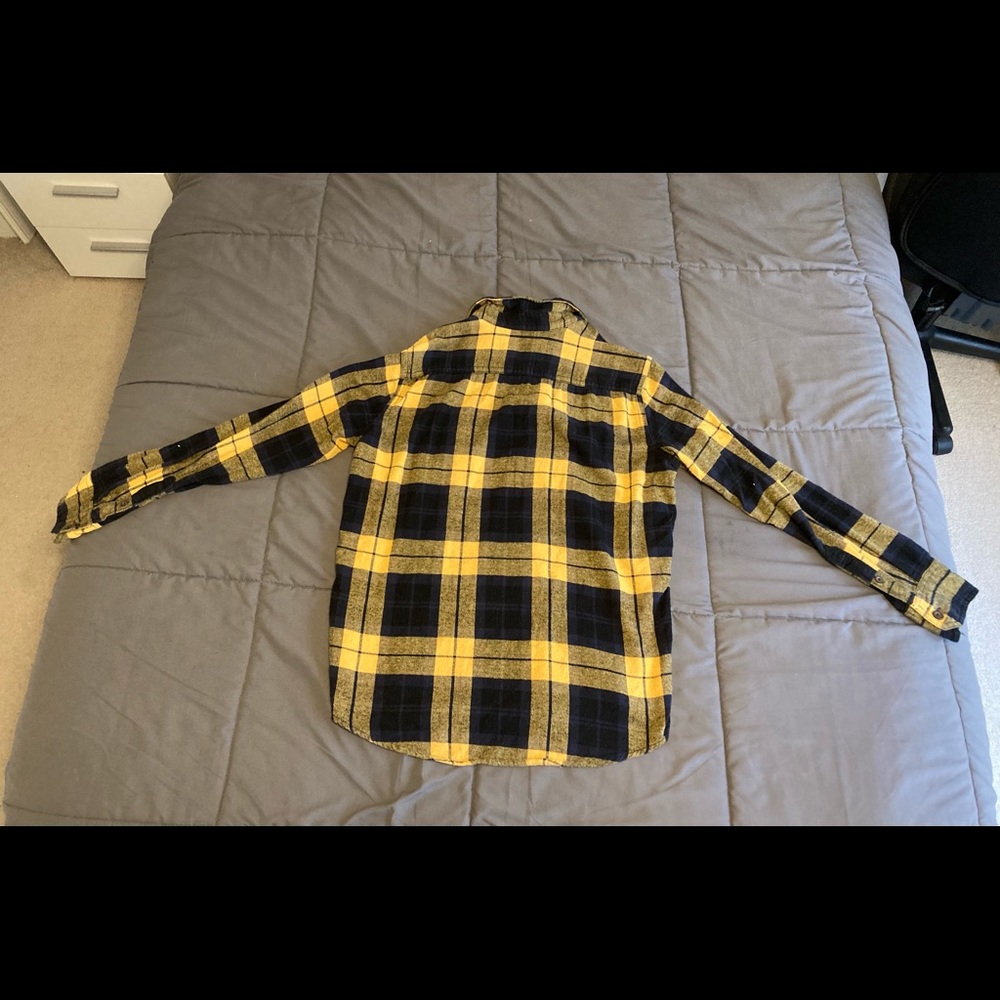 Urban Pipeline Black & Yellow Flannel / Size Large